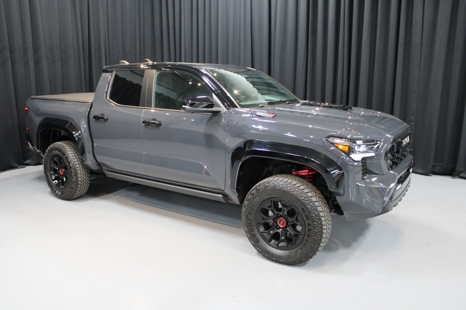 Used 2025 Toyota Tacoma TRD Pro image 8