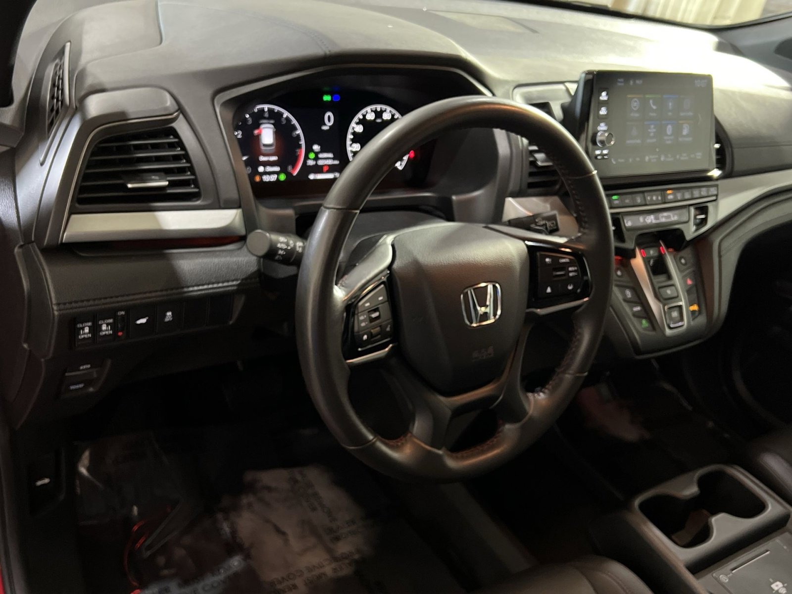 Used 2025 Honda Odyssey Sport-L image 23