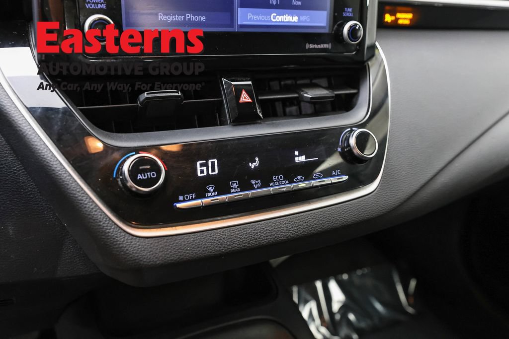 Used 2022 Toyota Corolla LE FWD image 18