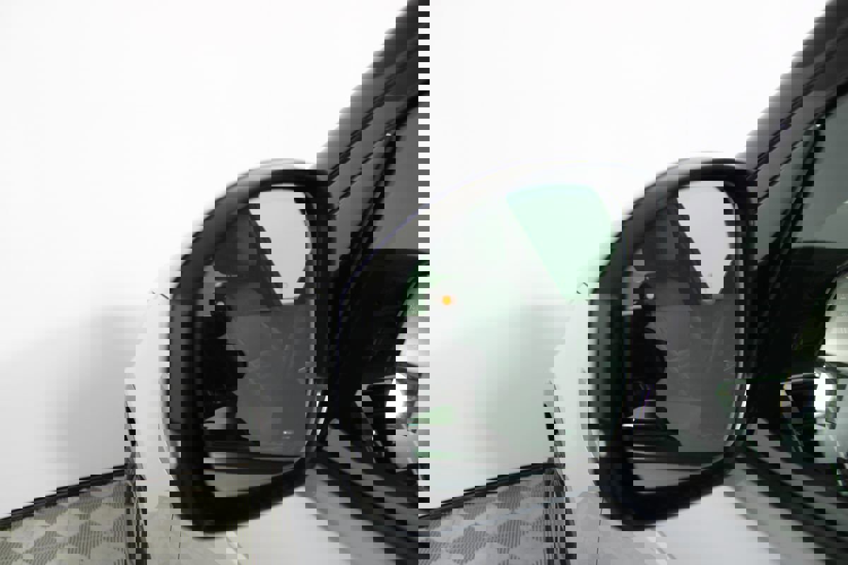 Used 2022 Land Rover Discovery S R-Dynamic image 46