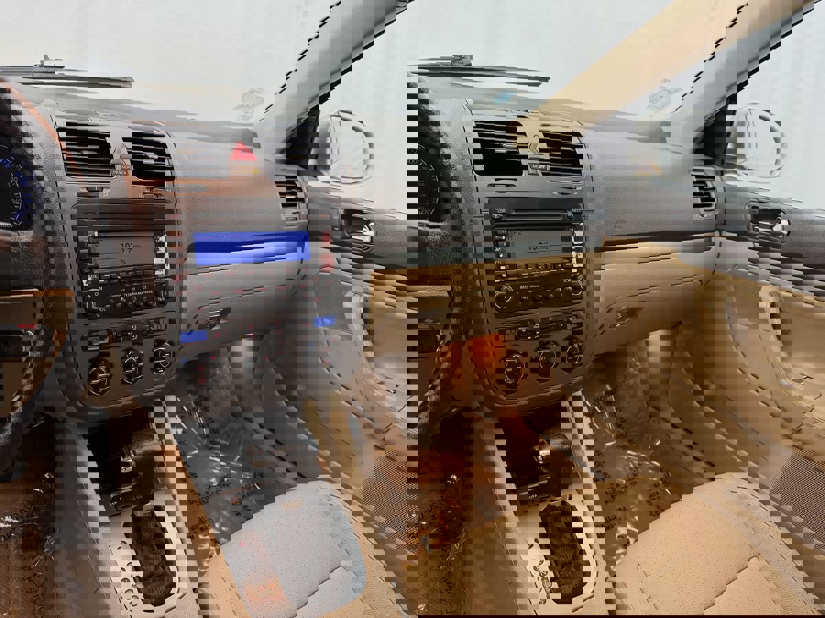 Used 2005 Volkswagen Jetta 2.5 image 12