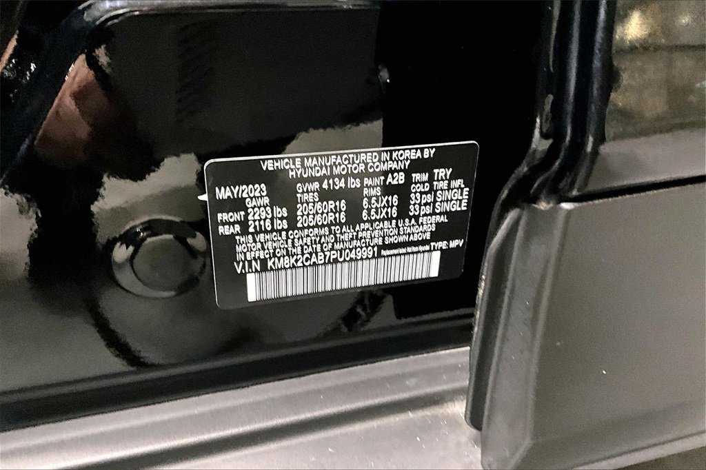 Used 2023 Hyundai Kona SE image 26