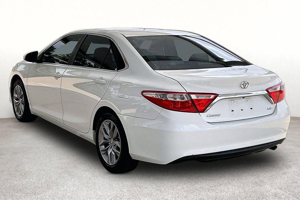 Used 2016 Toyota Camry LE FWD image 12