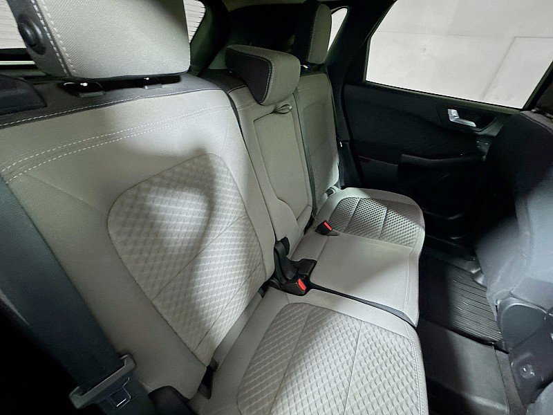 Used 2020 Ford Escape SE image 26