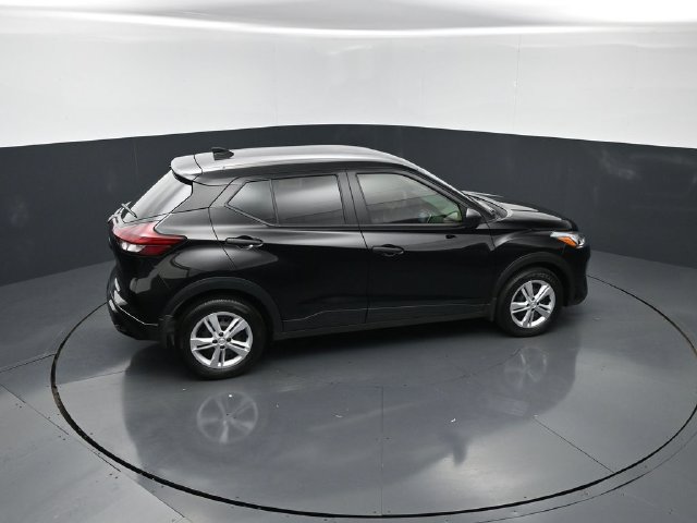 Certified 2025 Nissan Kicks Play S FWD image 27