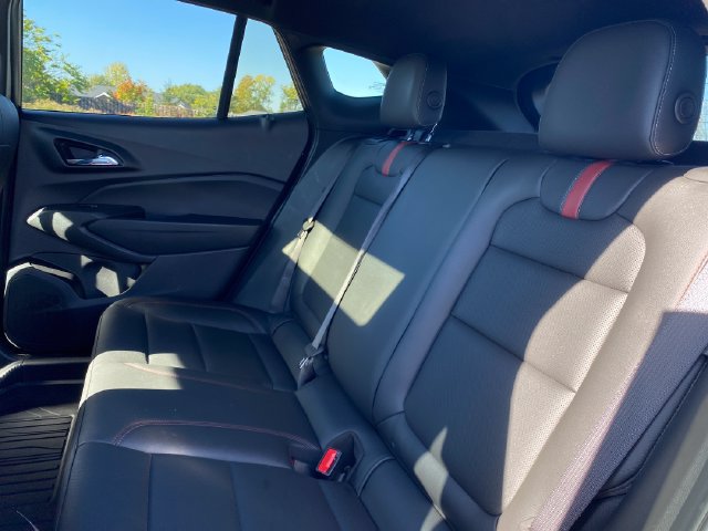 Certified 2025 Chevrolet Trax RS w/ Sunroof Package FWD image 20