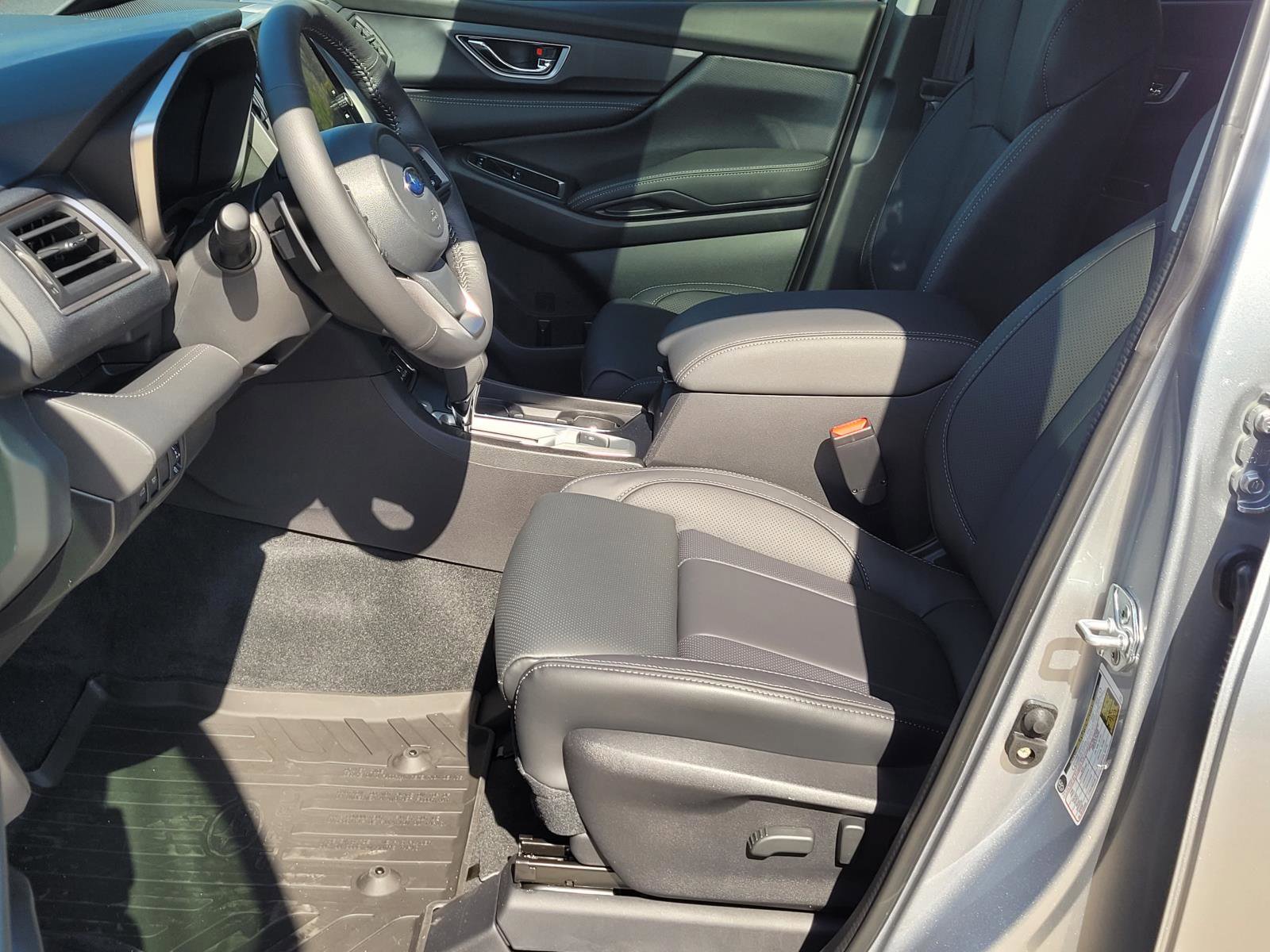 New 2026 Subaru Ascent Limited image 3