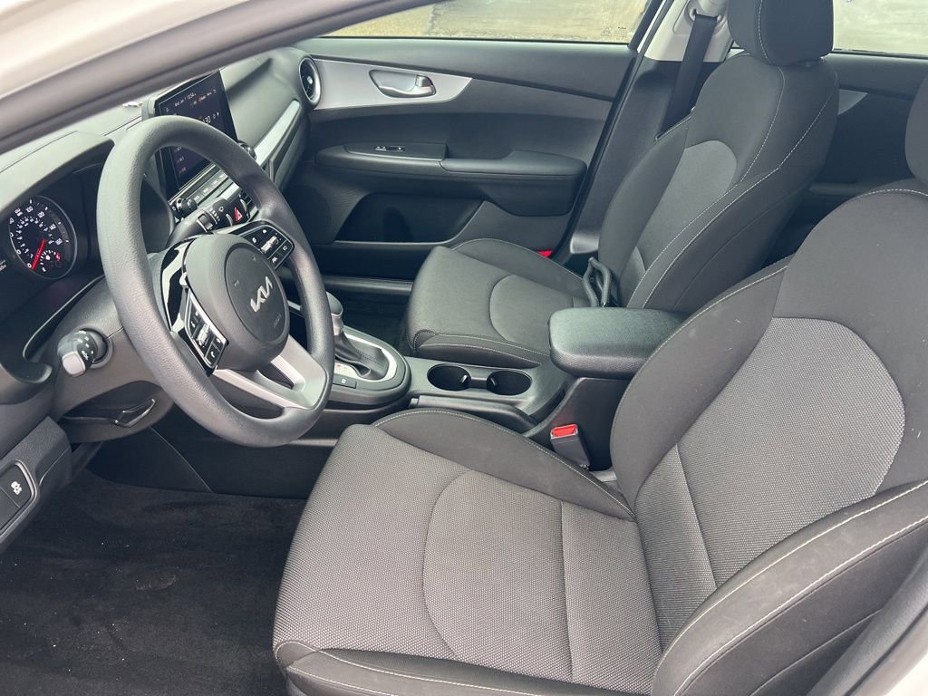 Certified 2023 Kia Forte LXS image 4