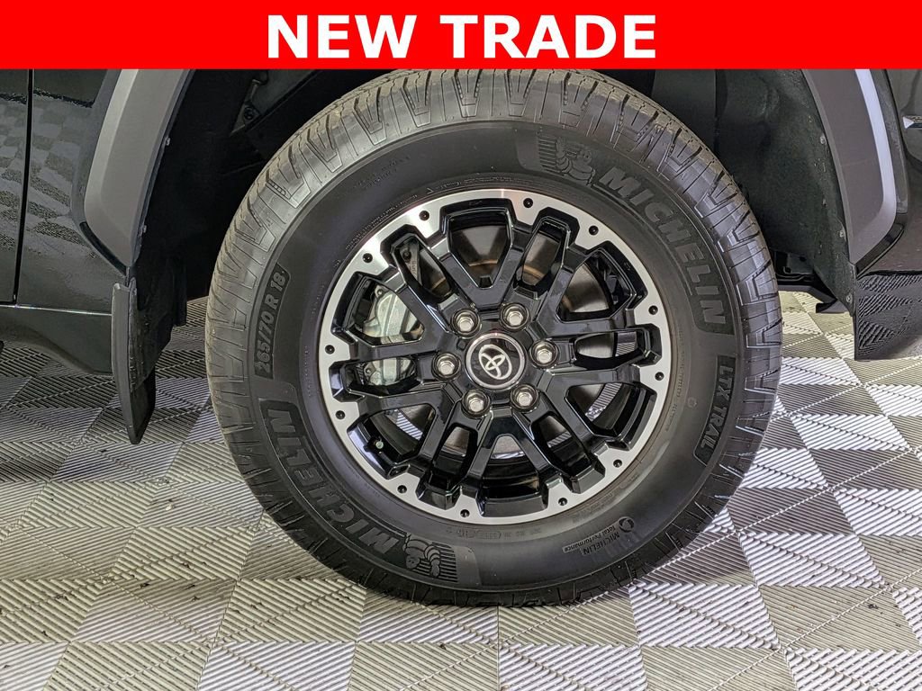 Used 2025 Toyota Tundra SR5 AWD/4WD image 29