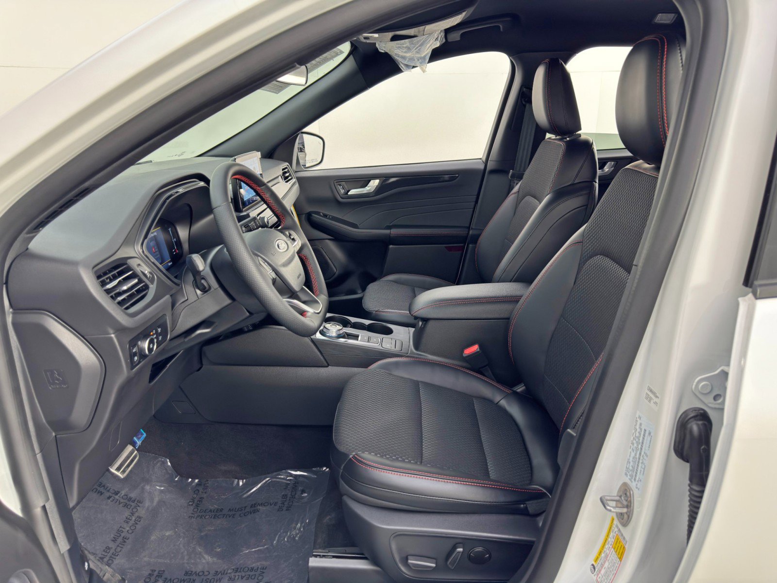 Used 2024 Ford Escape ST-Line Select image 15