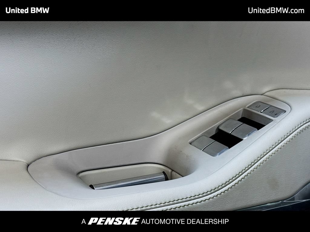 Used 2025 Lincoln Navigator L Reserve AWD/4WD image 3