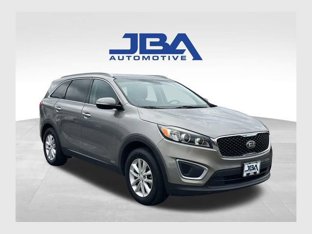 Used 2016 Kia Sorento LX w/ LX Convenience Package