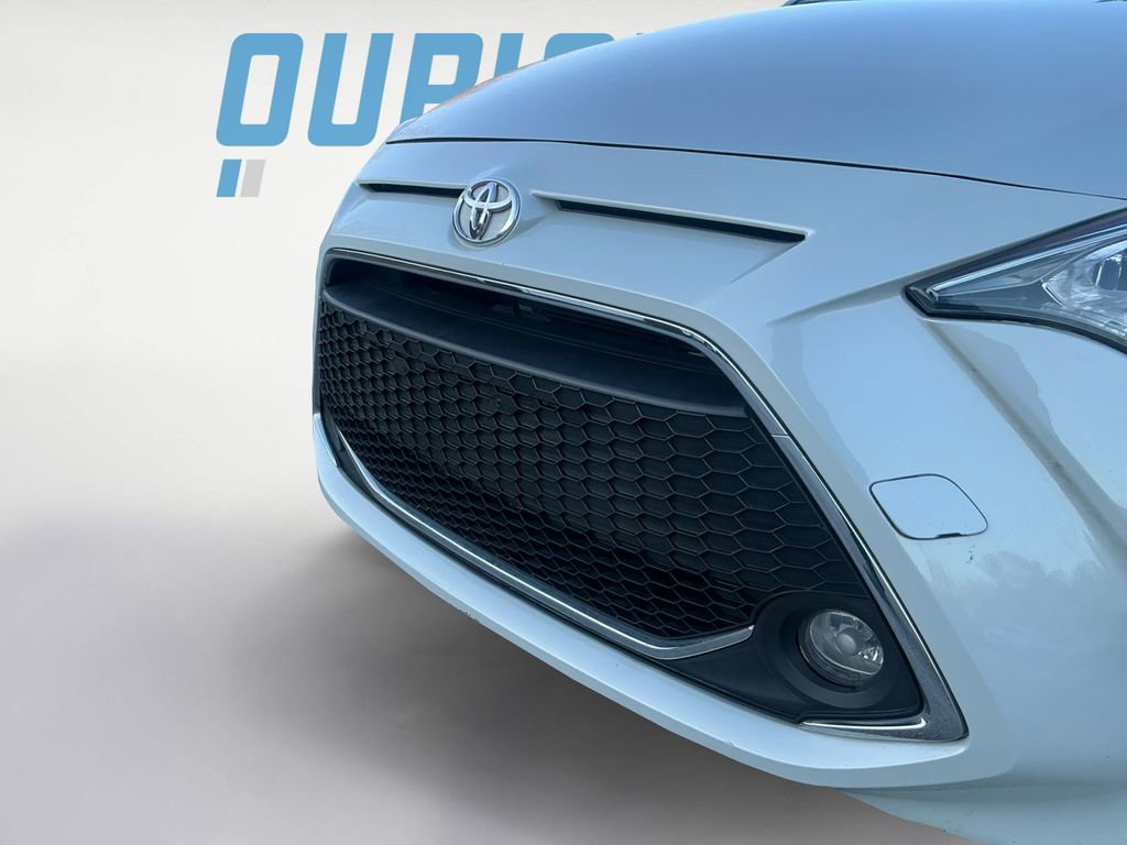 Used 2020 Toyota Yaris LE image 21