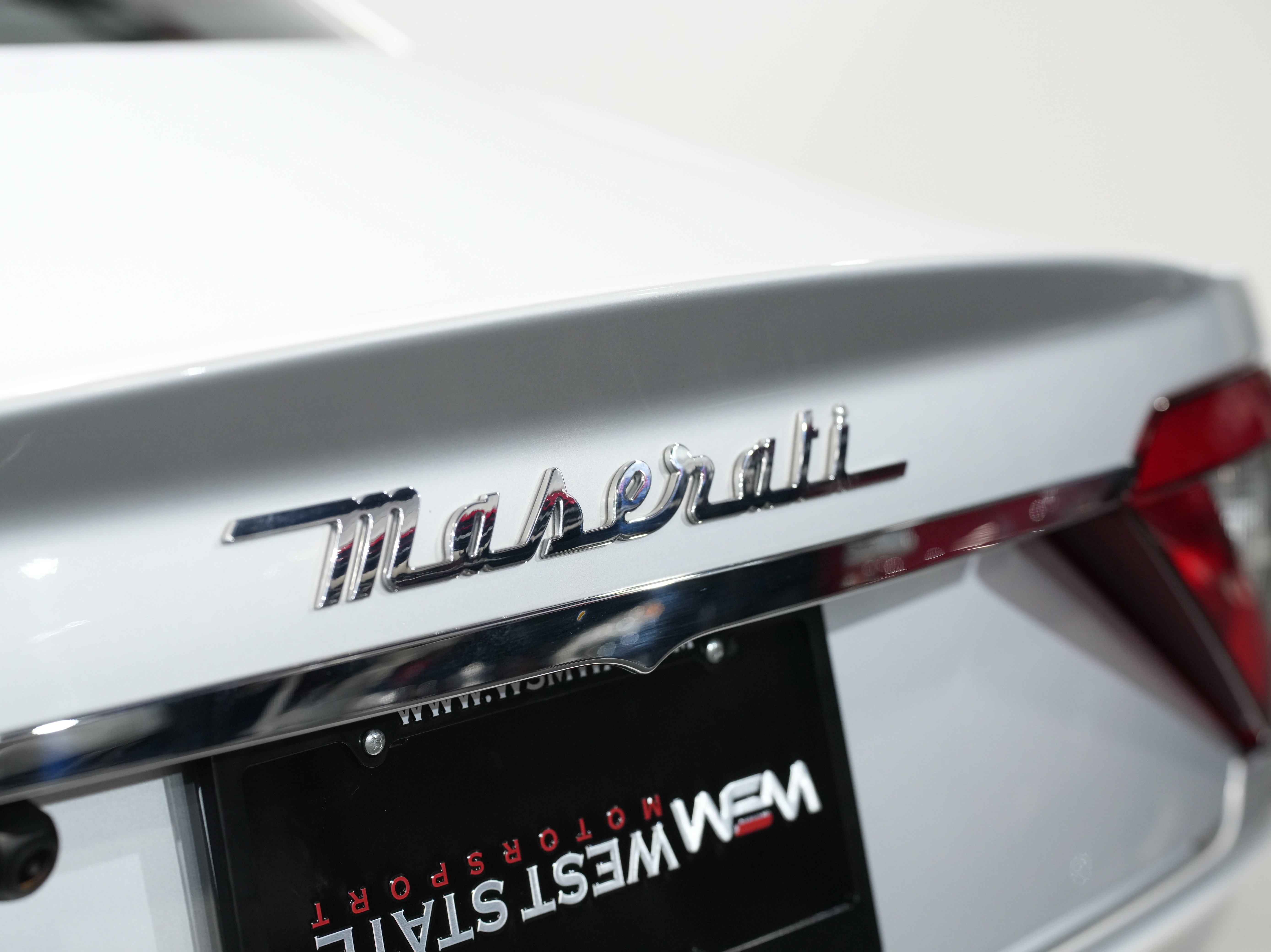 Used 2015 Maserati GranTurismo Sport image 21