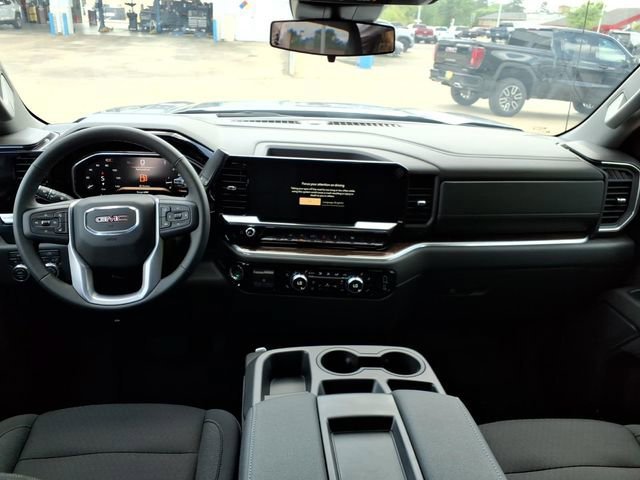 New 2026 GMC Sierra 1500 Elevation w/ LPO, Elevation Black Package AWD/4WD image 9