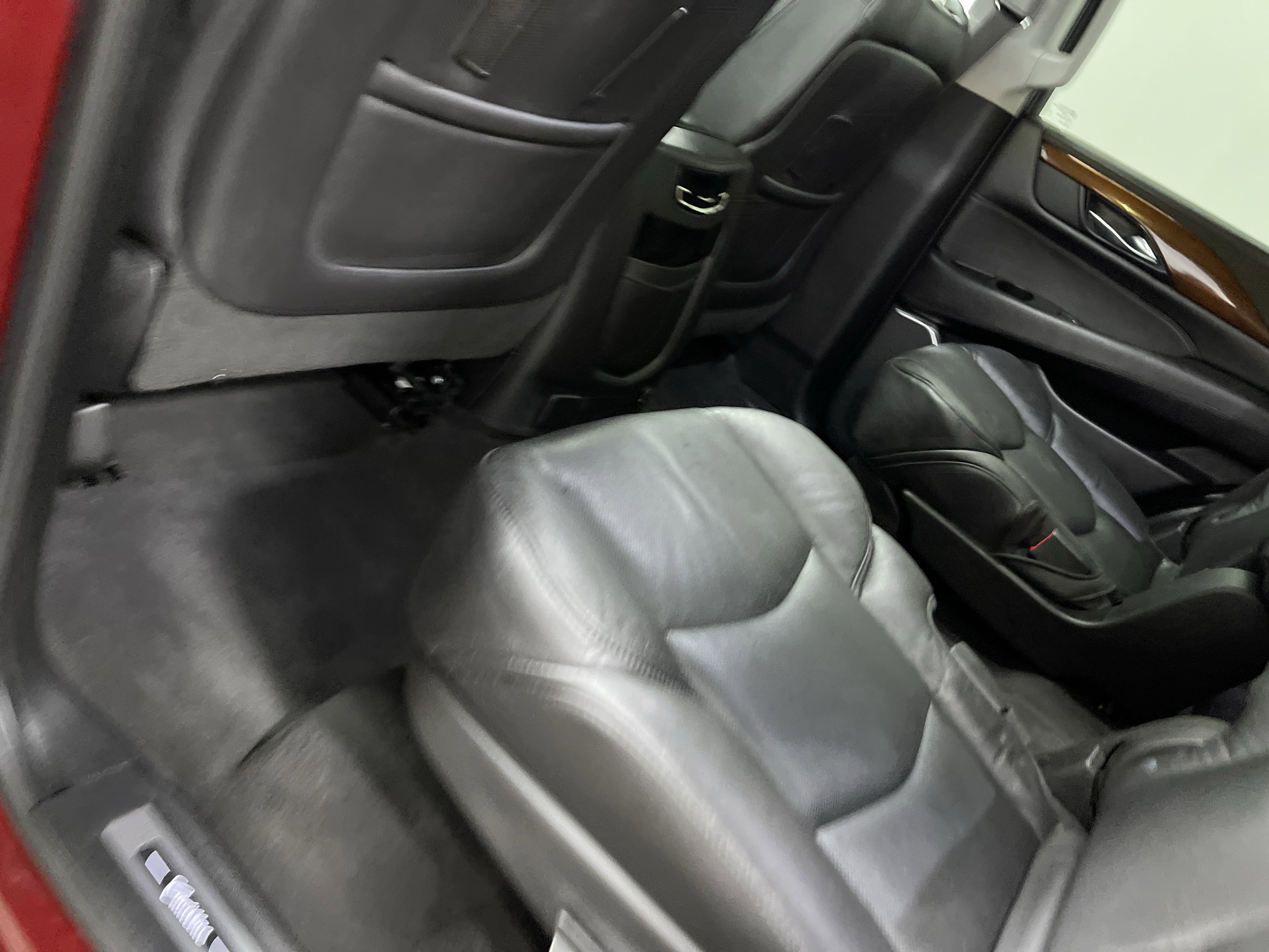 Used 2020 Cadillac Escalade Luxury AWD/4WD image 17