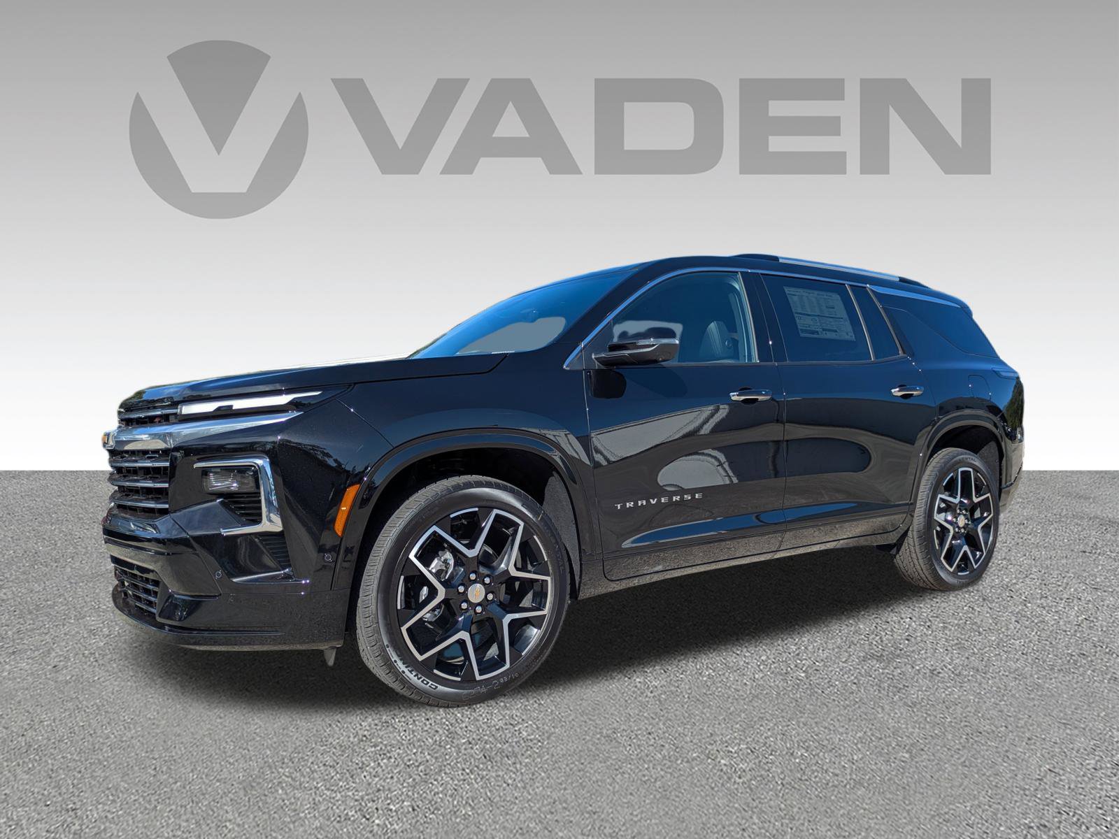 New 2026 Chevrolet Traverse High Country FWD image 2
