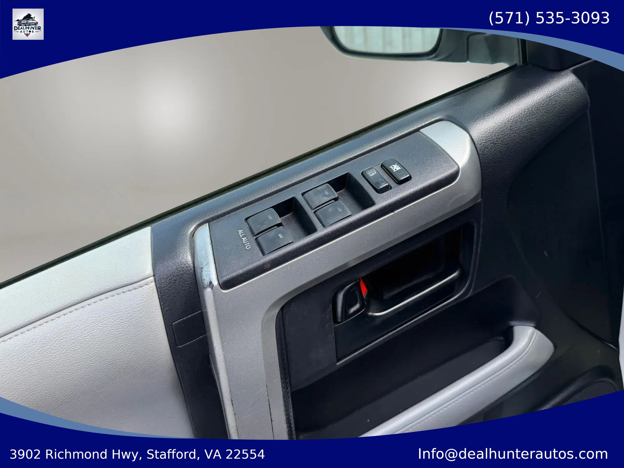 Used 2012 Toyota 4Runner SR5 AWD/4WD image 23