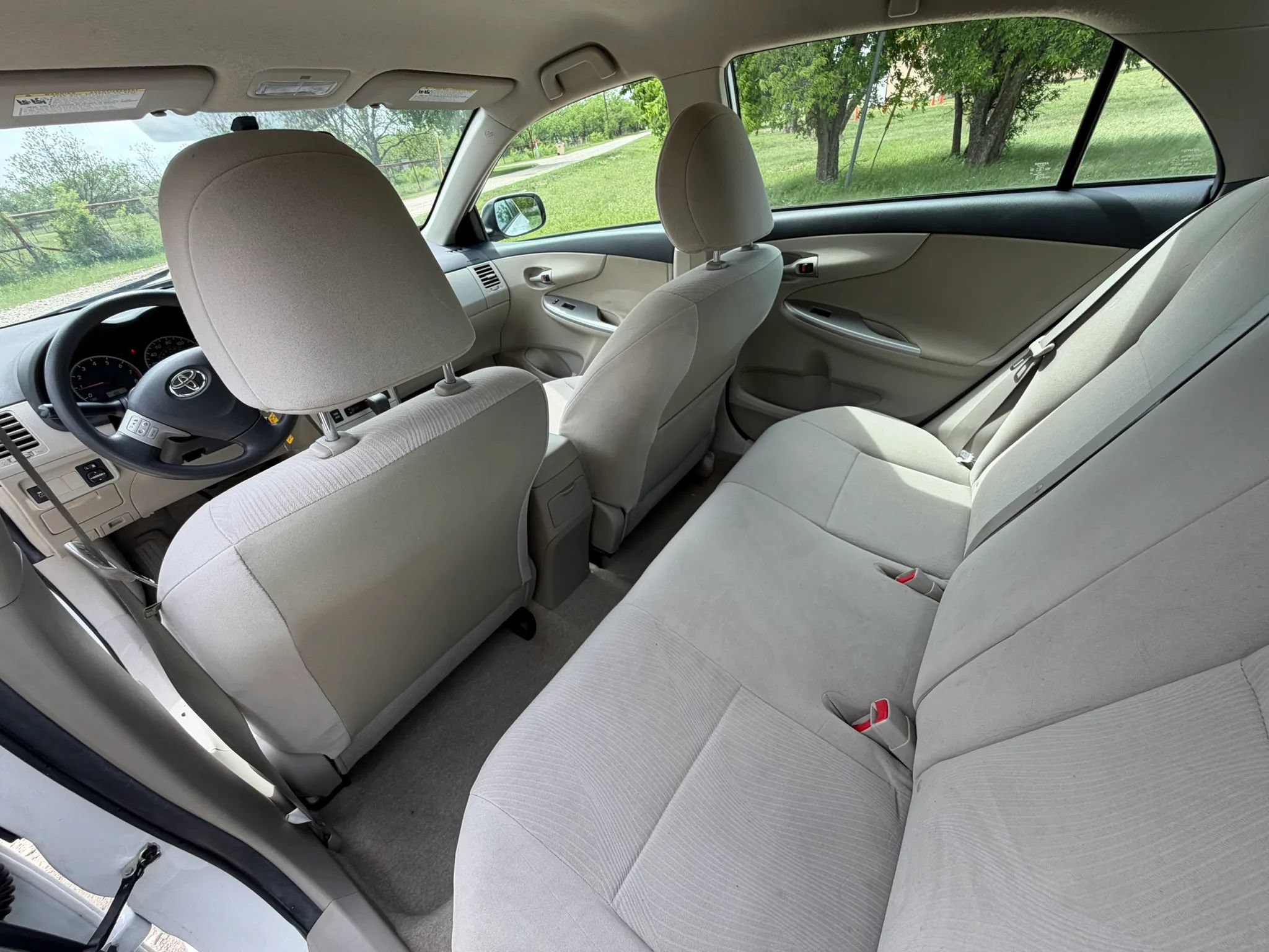 Used 2011 Toyota Corolla LE FWD image 15