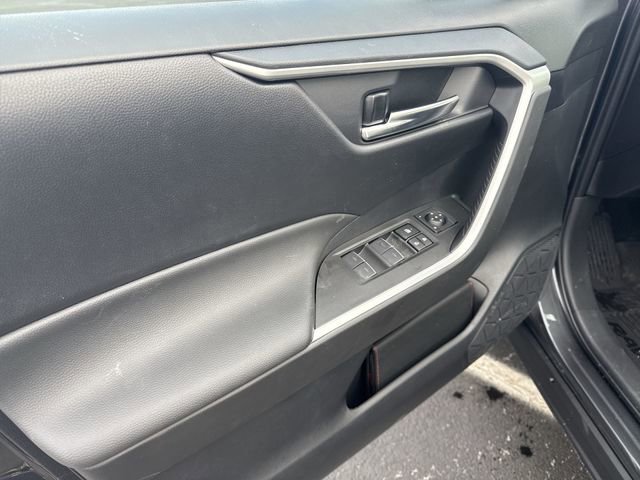 New 2025 Toyota RAV4 XLE image 17