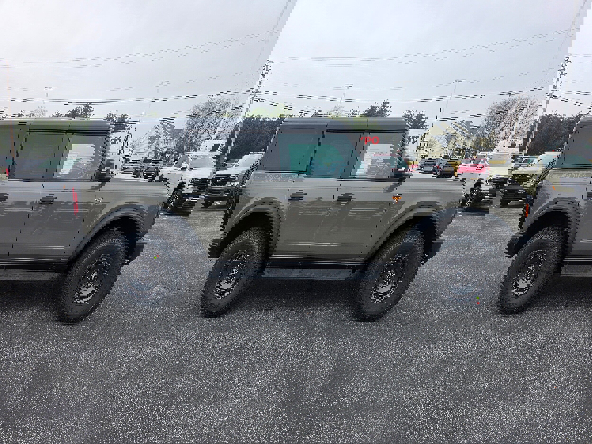 New 2025 Ford Bronco Badlands image 13