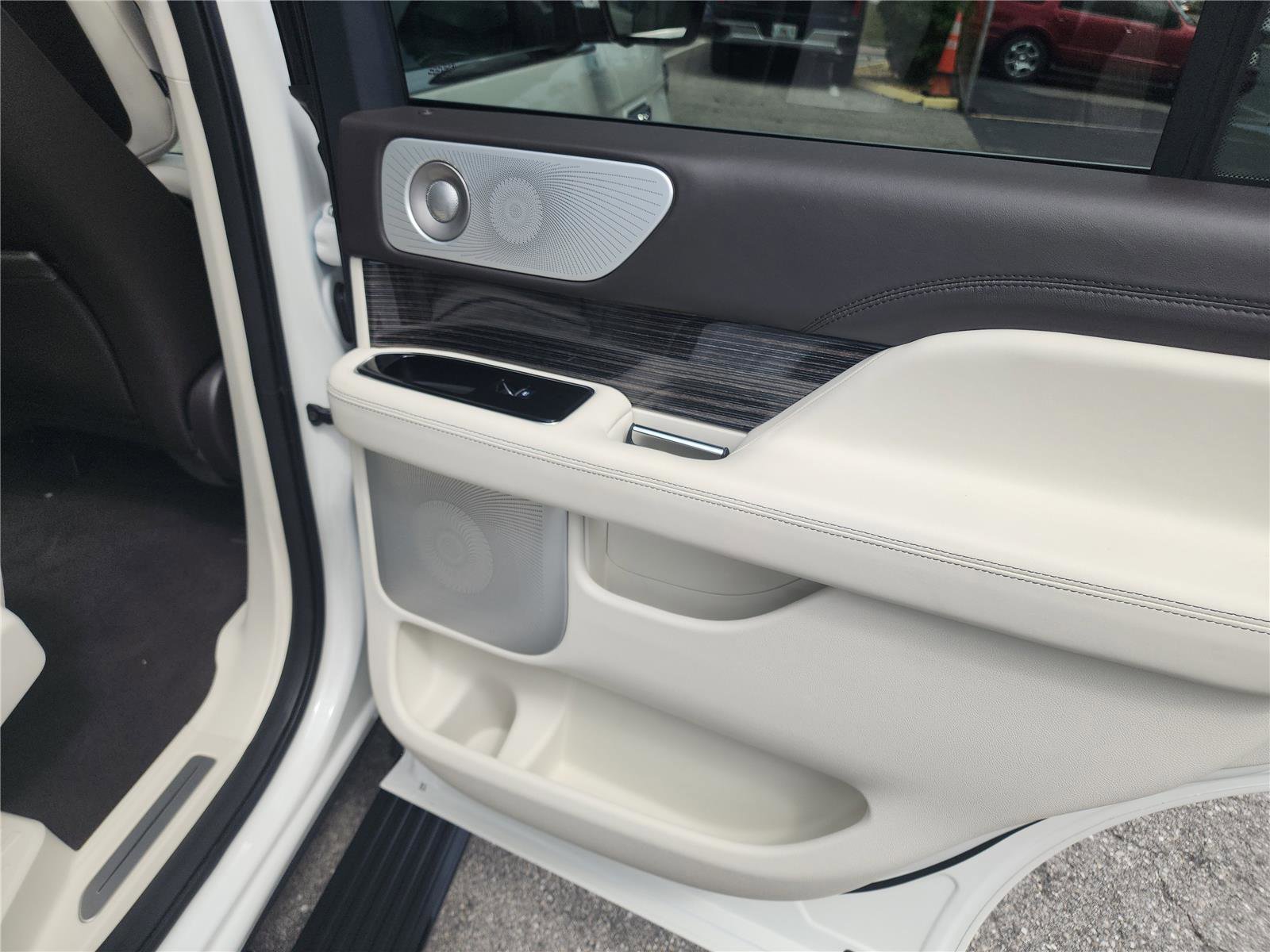 Used 2023 Lincoln Navigator Black Label image 26