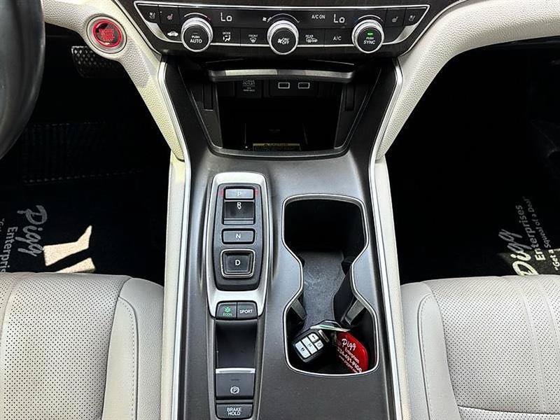 Used 2021 Honda Accord Touring image 23