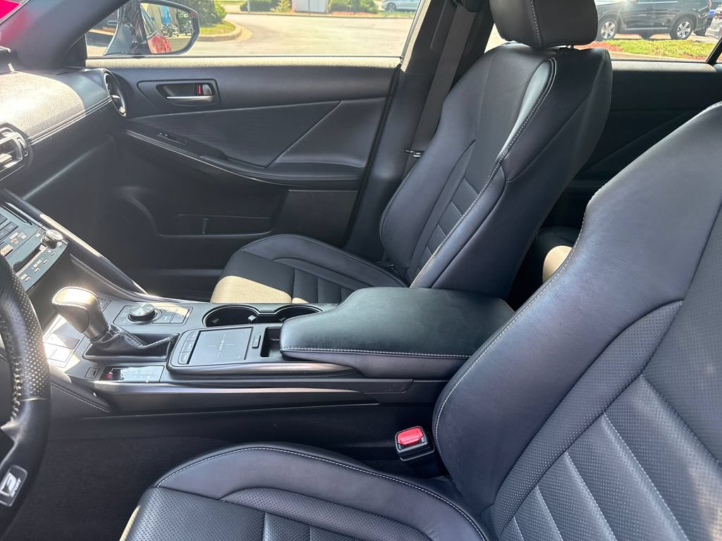 Used 2021 Lexus IS 350 F Sport w/ Dynamic Handling Package AWD/4WD image 13