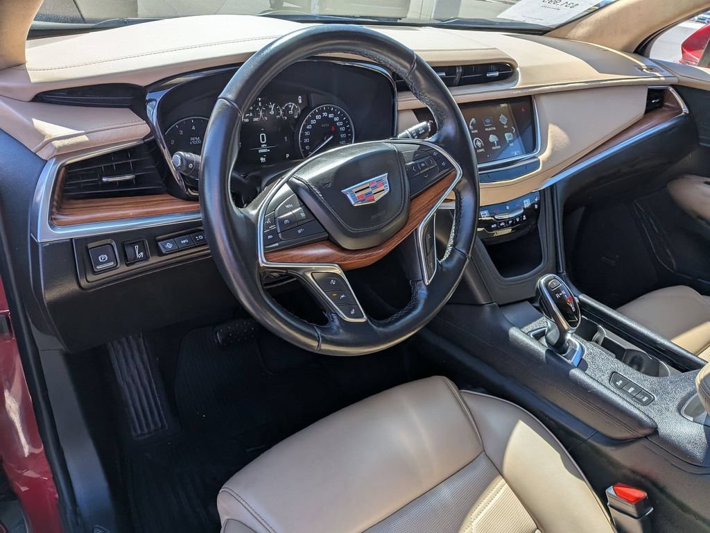 Used 2019 Cadillac XT5 Platinum AWD/4WD image 10