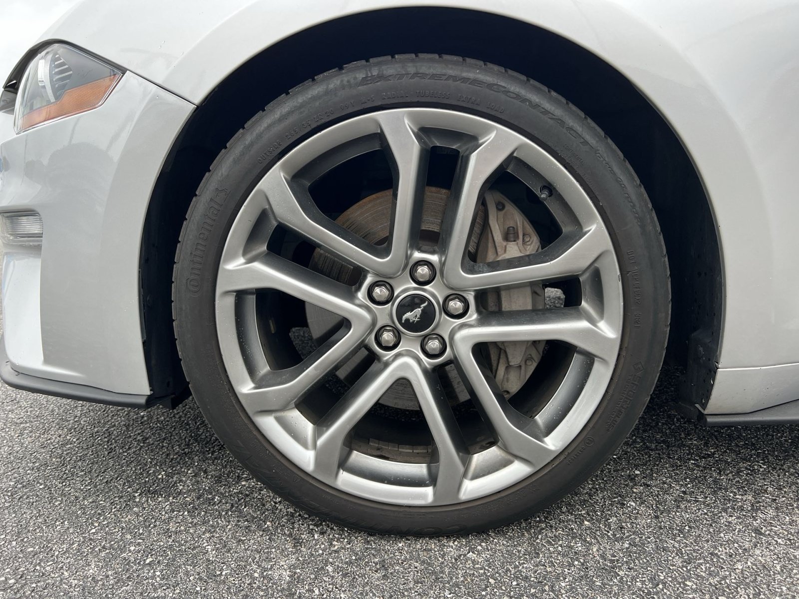 Used 2018 Ford Mustang GT Premium w/ Equipment Group 401A RWD image 12