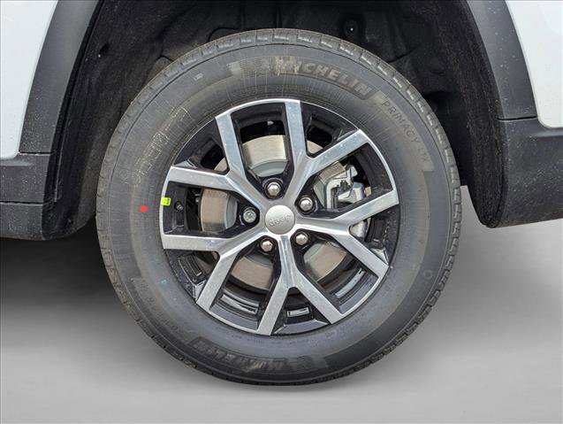 New 2025 Jeep Grand Cherokee L Limited image 9