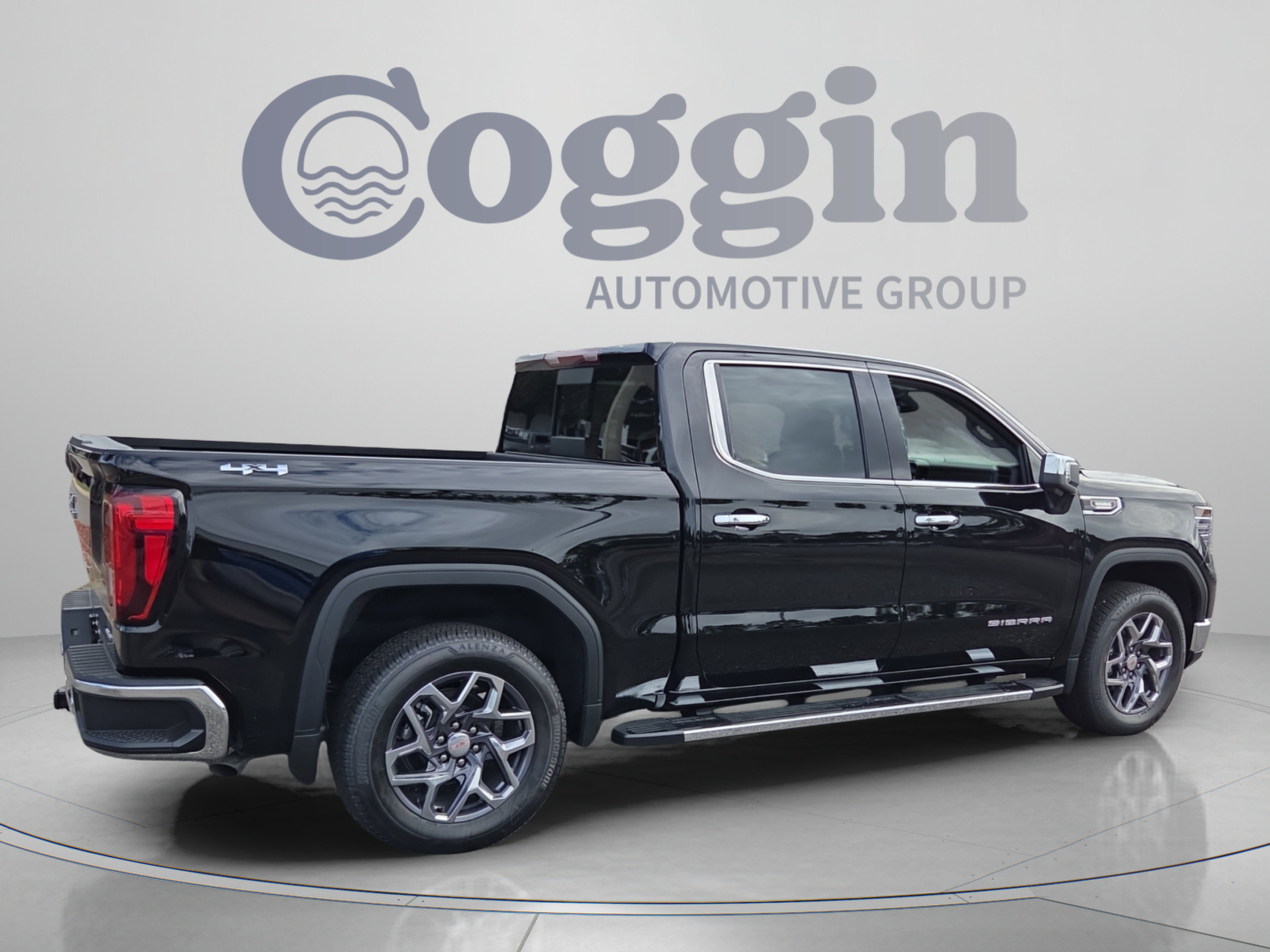 New 2026 GMC Sierra 1500 SLT w/ SLT Premium Plus Package AWD/4WD image 5