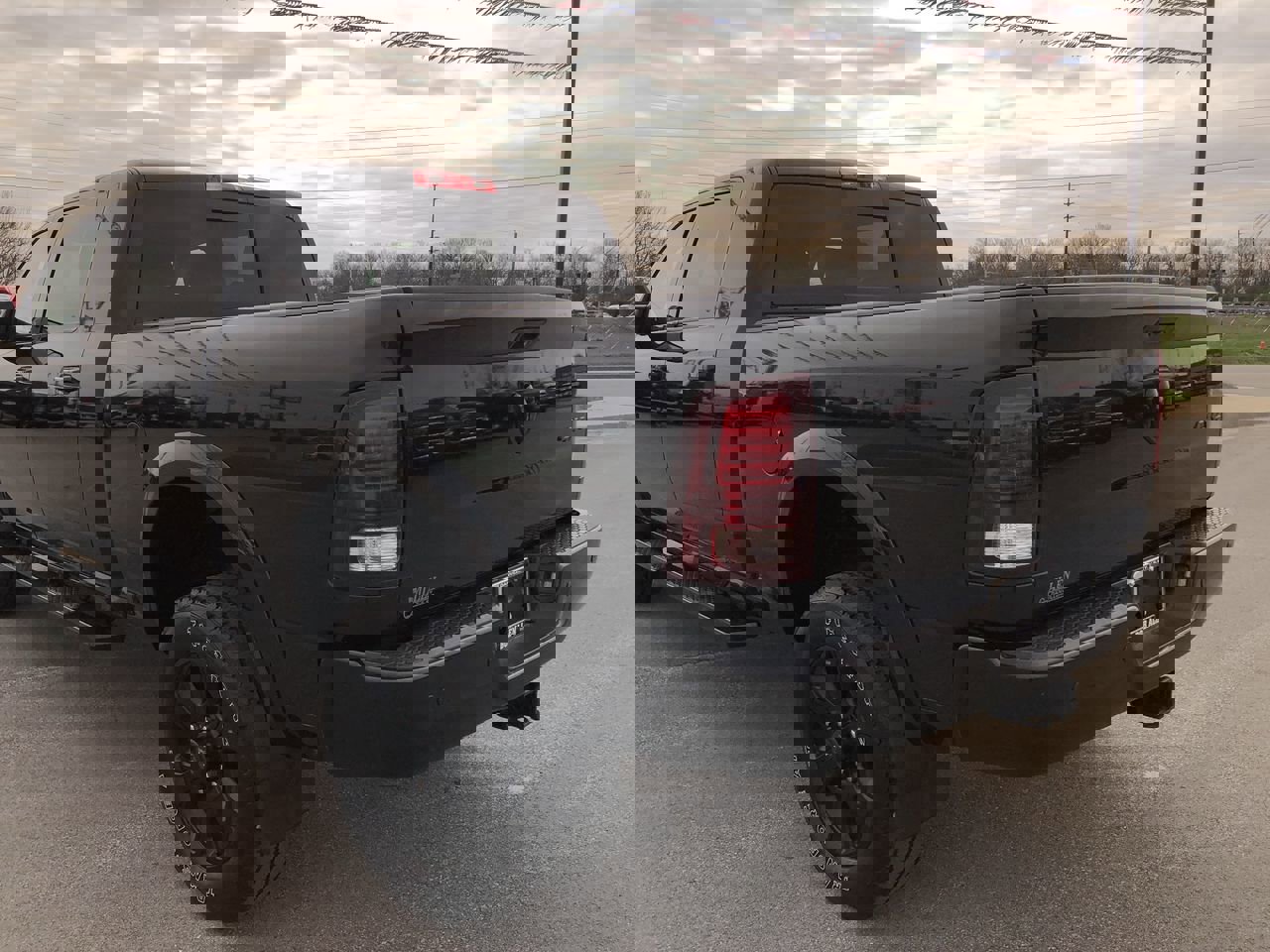 Used 2018 RAM 2500 Laramie w/ Sport Appearance Group image 12