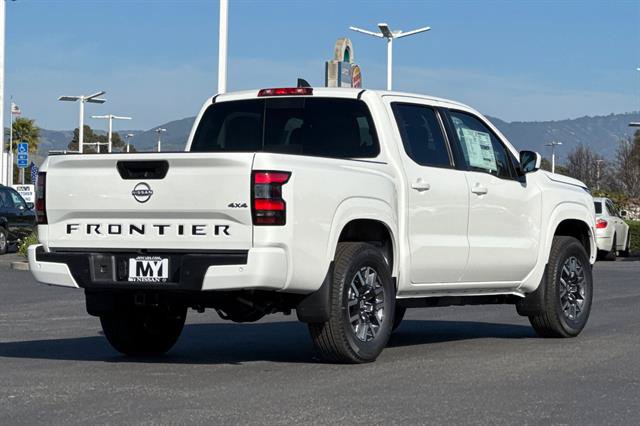 New 2026 Nissan Frontier SV w/ Tow Package AWD/4WD image 4