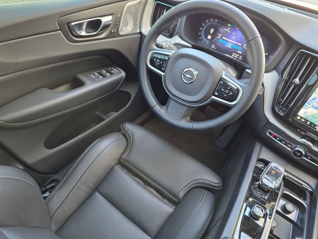 Used 2025 Volvo XC60 T8 Ultra w/ Protection Package Premier image 20