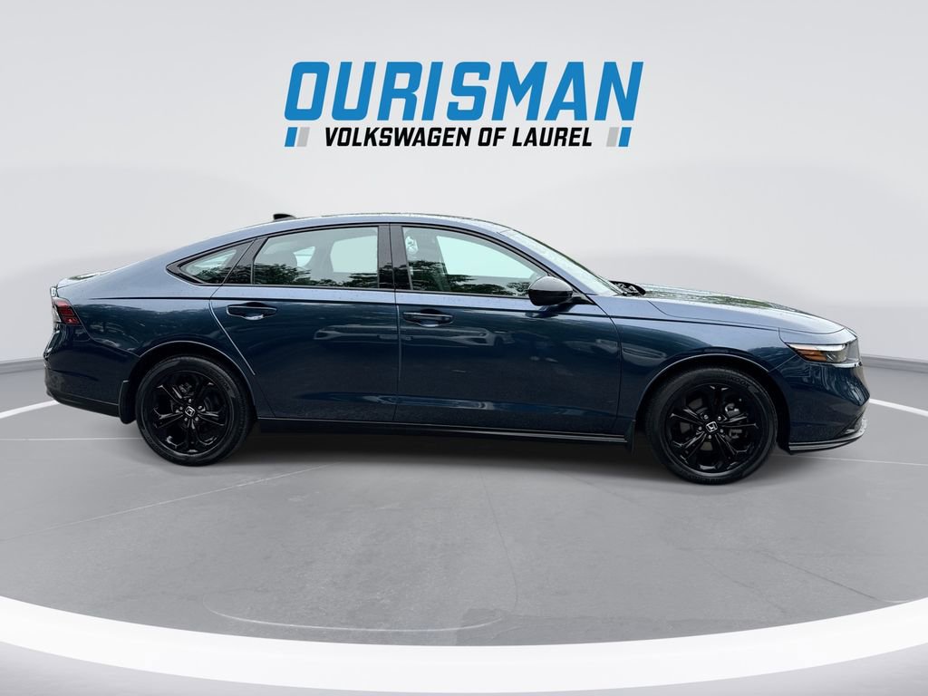 Used 2025 Honda Accord SE image 9