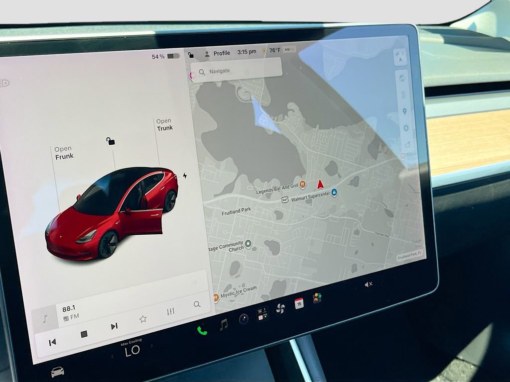 Used 2018 Tesla Model 3 Long Range RWD image 12