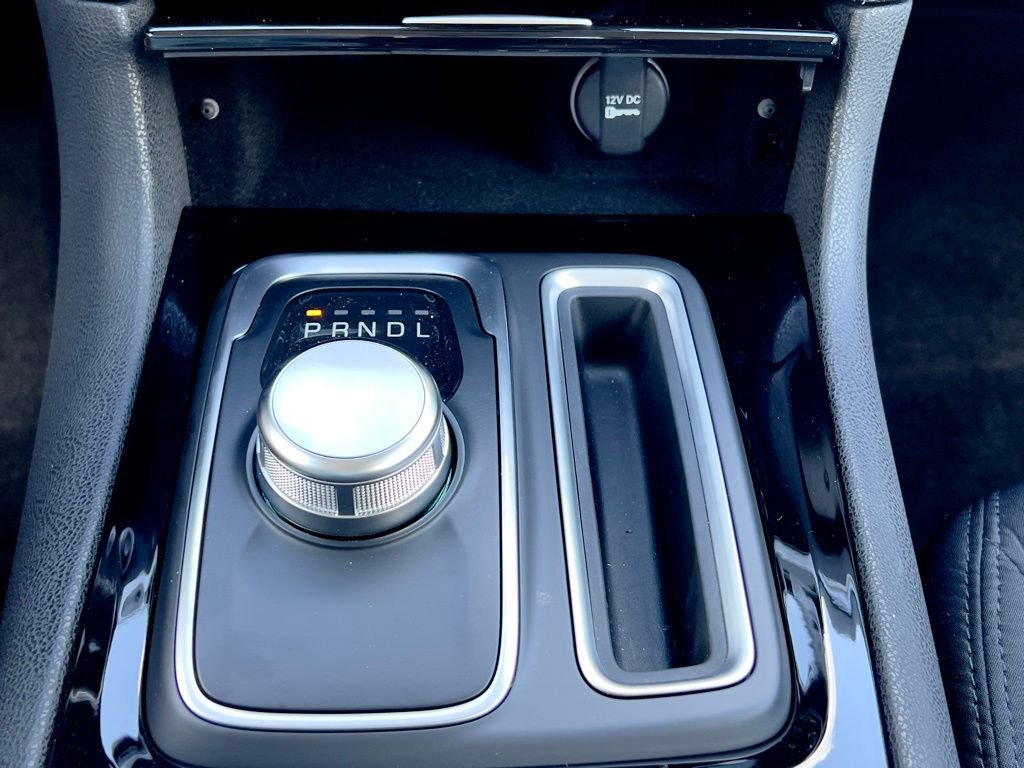 Used 2023 Chrysler 300 Touring w/ Safetytec Plus Group image 32