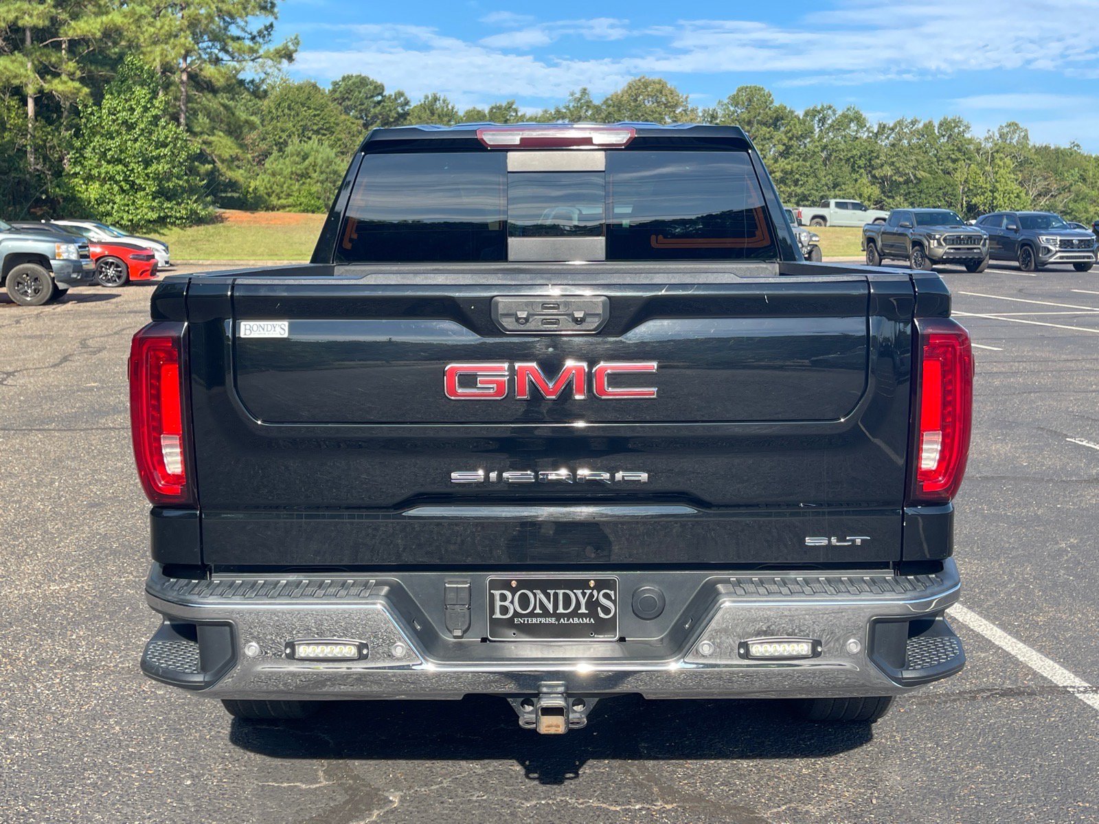 Used 2022 GMC Sierra 1500 SLT w/ SLT Premium Plus Package RWD image 15