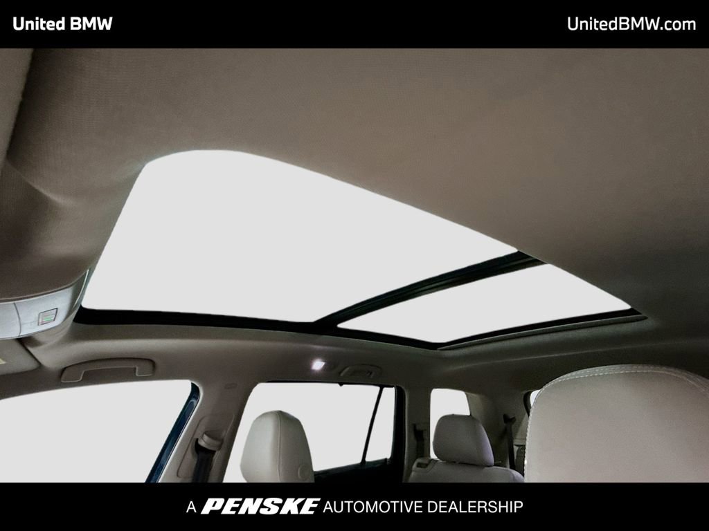 Used 2021 Volkswagen Atlas SE w/ Panoramic Sunroof Package image 11
