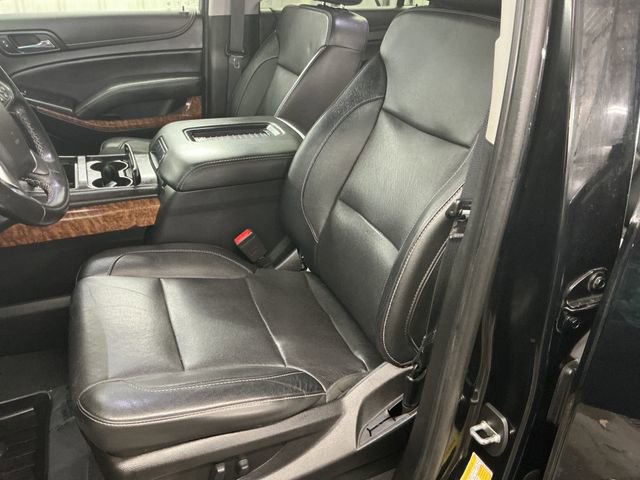 Used 2019 Chevrolet Suburban Premier image 36