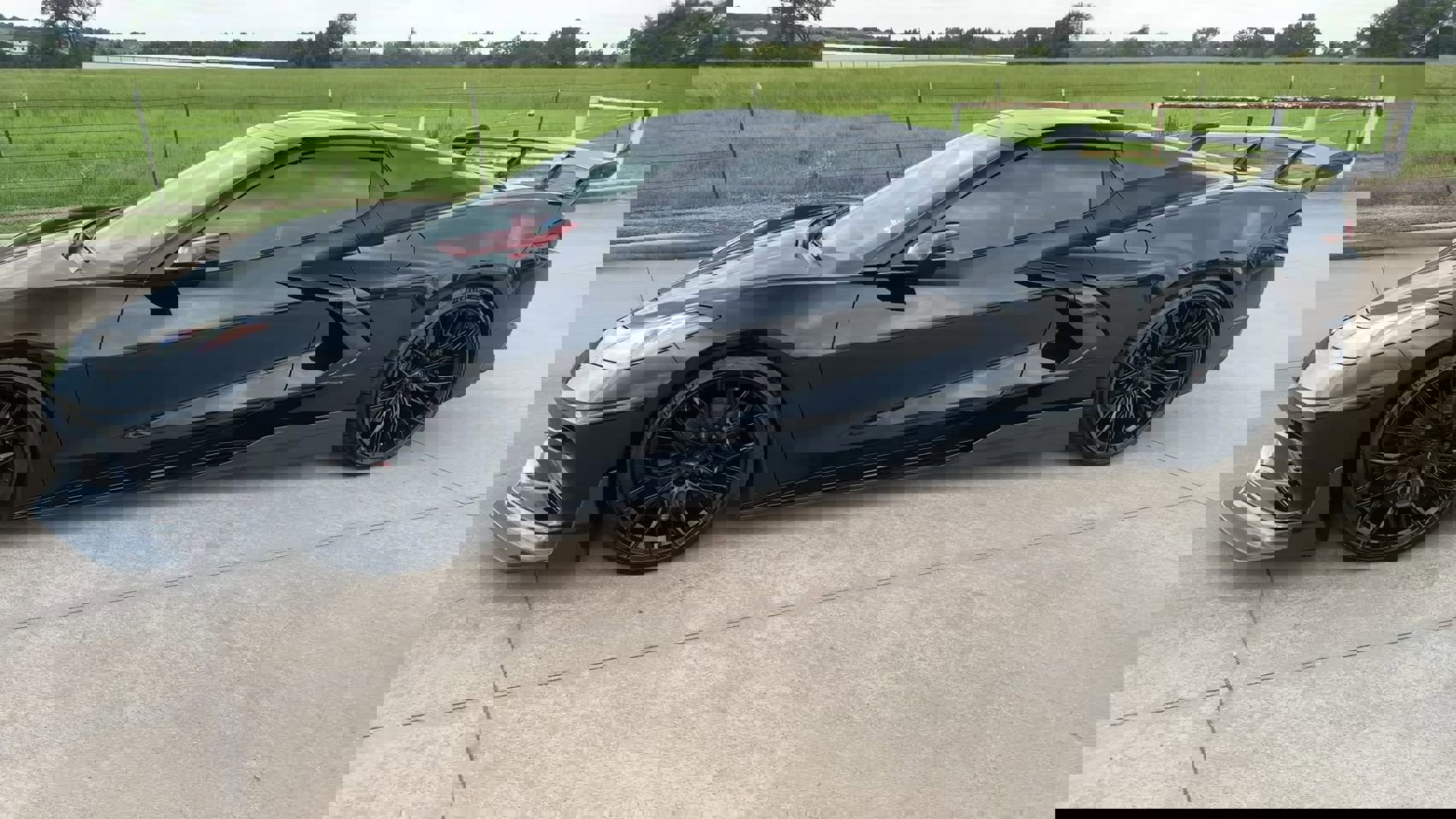 Used 2024 Chevrolet Corvette Stingray Premium Conv w/ Battery Protection Package image 5