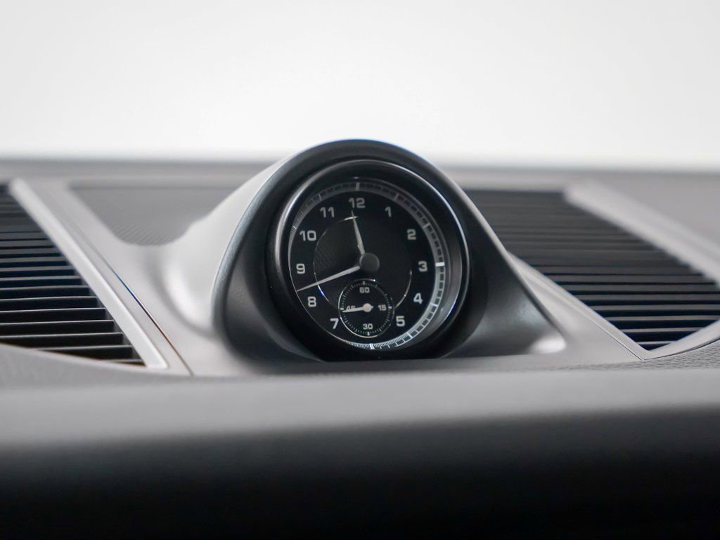 Certified 2025 Porsche Macan image 29