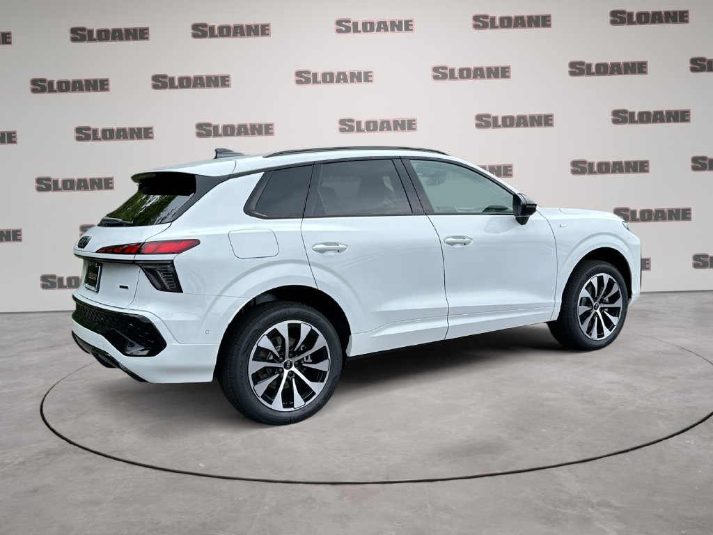 New 2026 Audi Q3 quattro 2.0T AWD/4WD image 5