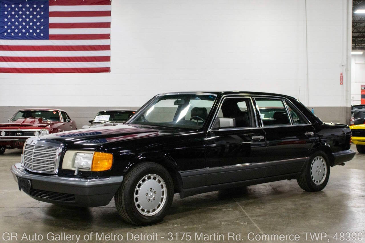 Used 1989 Mercedes-Benz 560 SEL image 1