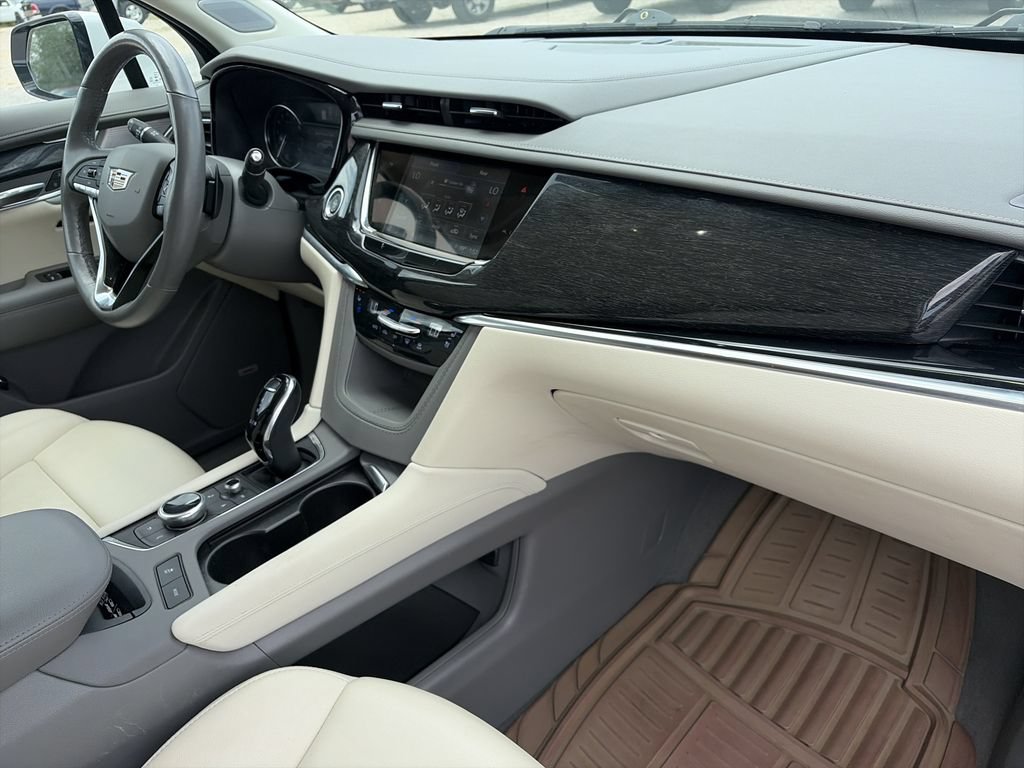 Used 2023 Cadillac XT6 Premium Luxury FWD image 33