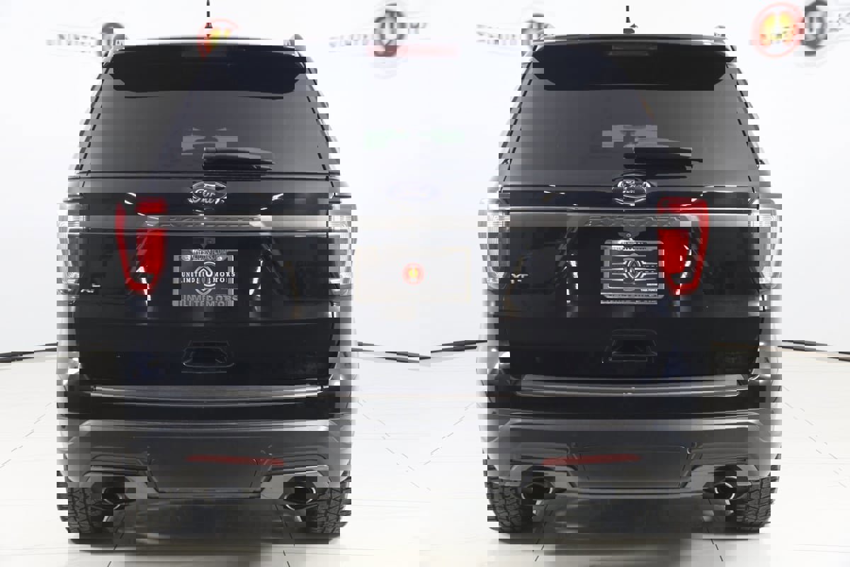 Used 2018 Ford Explorer XLT w/ Equipment Group 202A image 44