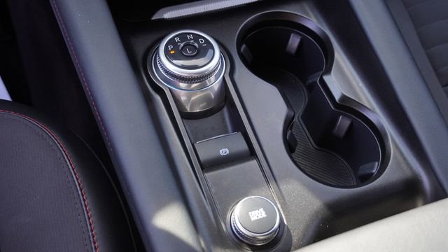 Used 2025 Ford Explorer ST-Line image 26