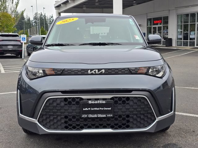 Certified 2025 Kia Soul LX w/ LX Technology Package FWD image 9