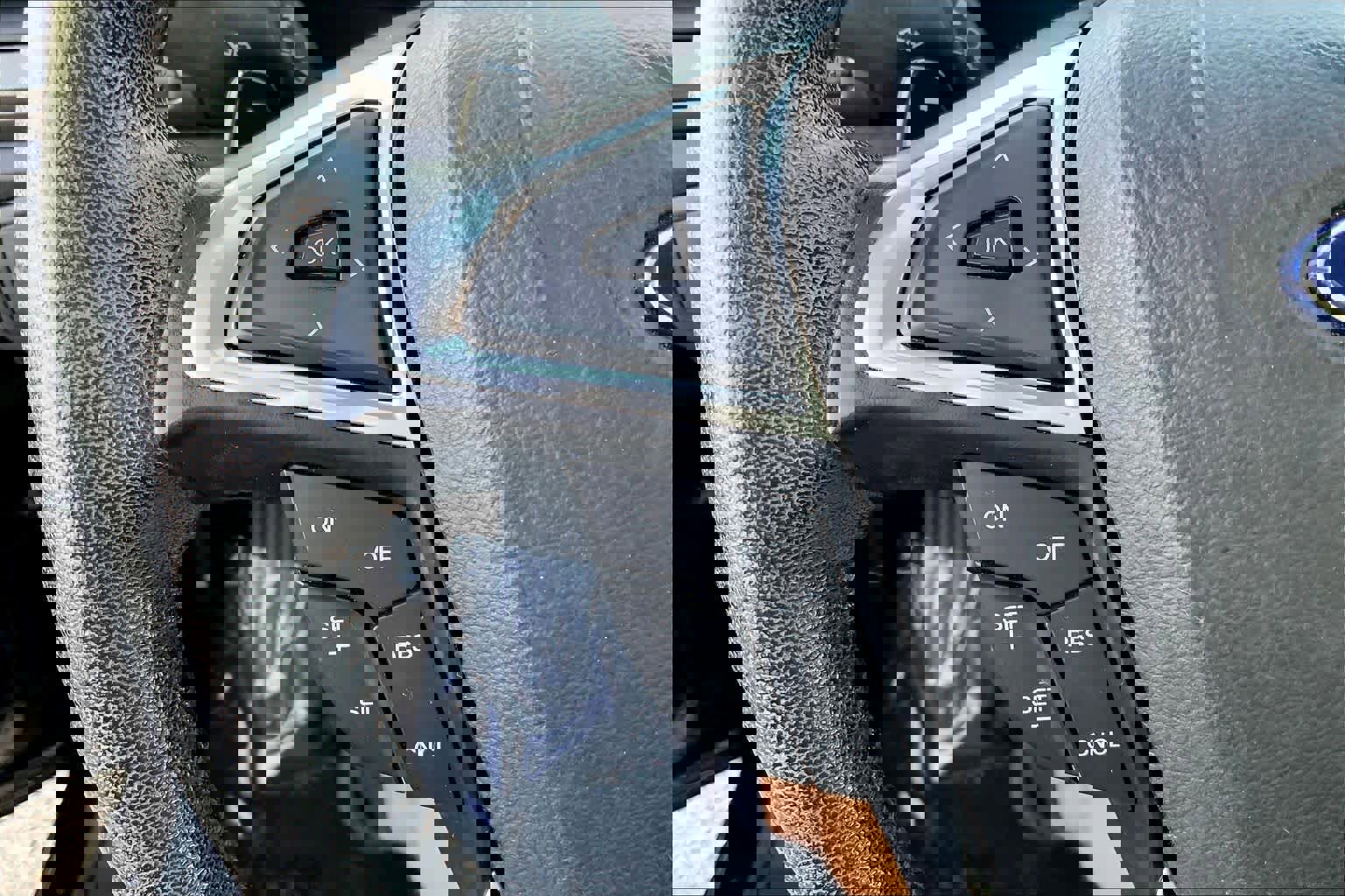 Used 2017 Ford Fusion SE w/ Equipment Group 201A image 23